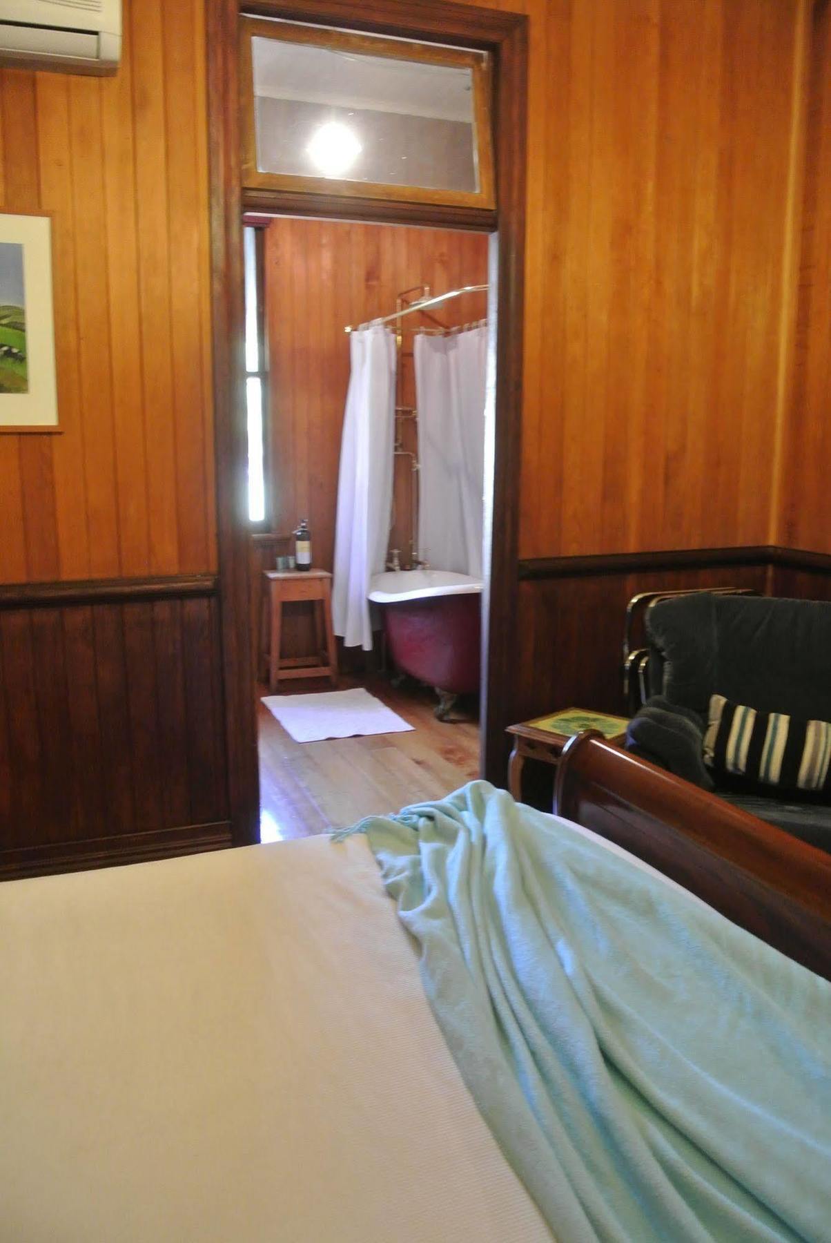 Wiss House Bed & Breakfast Kalbar Eksteriør bilde